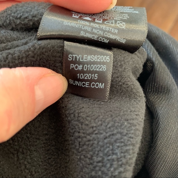 Sunice Black Lightweight Zip Jacket - Picture 6 of 6